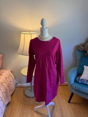 Banana Republic Women’s Long Sleeve Fuchsia Shift Dress